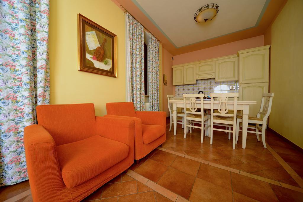 Residenze L'Uncinaia Holiday House เปรูจา ภายนอก รูปภาพ