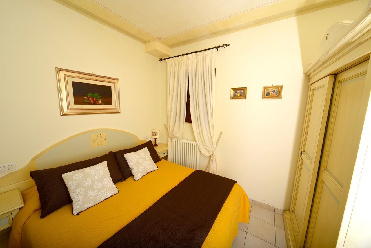 Residenze L'Uncinaia Holiday House เปรูจา ภายนอก รูปภาพ