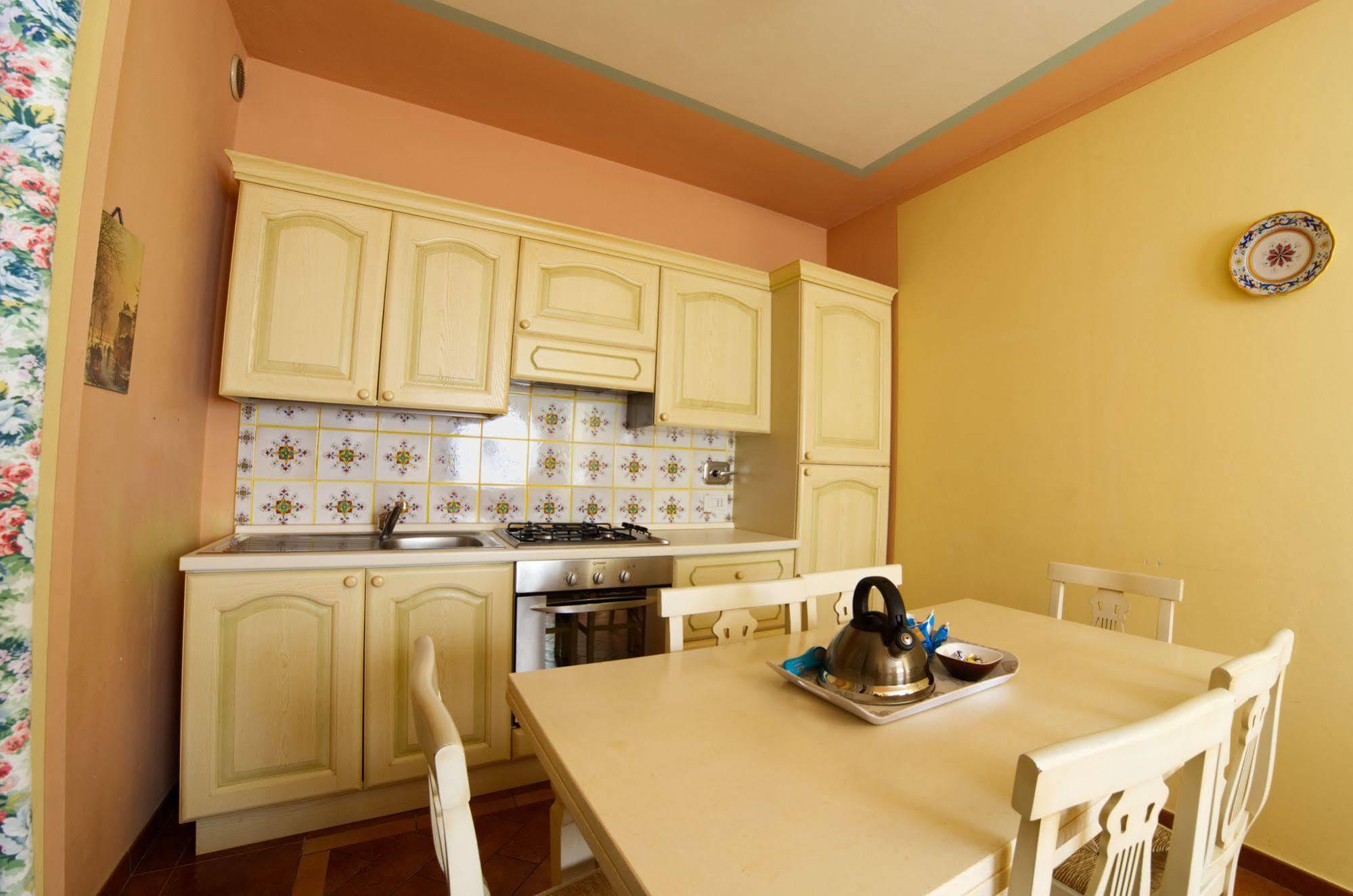 Residenze L'Uncinaia Holiday House เปรูจา ภายนอก รูปภาพ